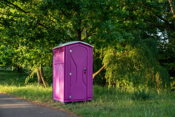 Porta potty delivery and setup in Shaker Heights, OH